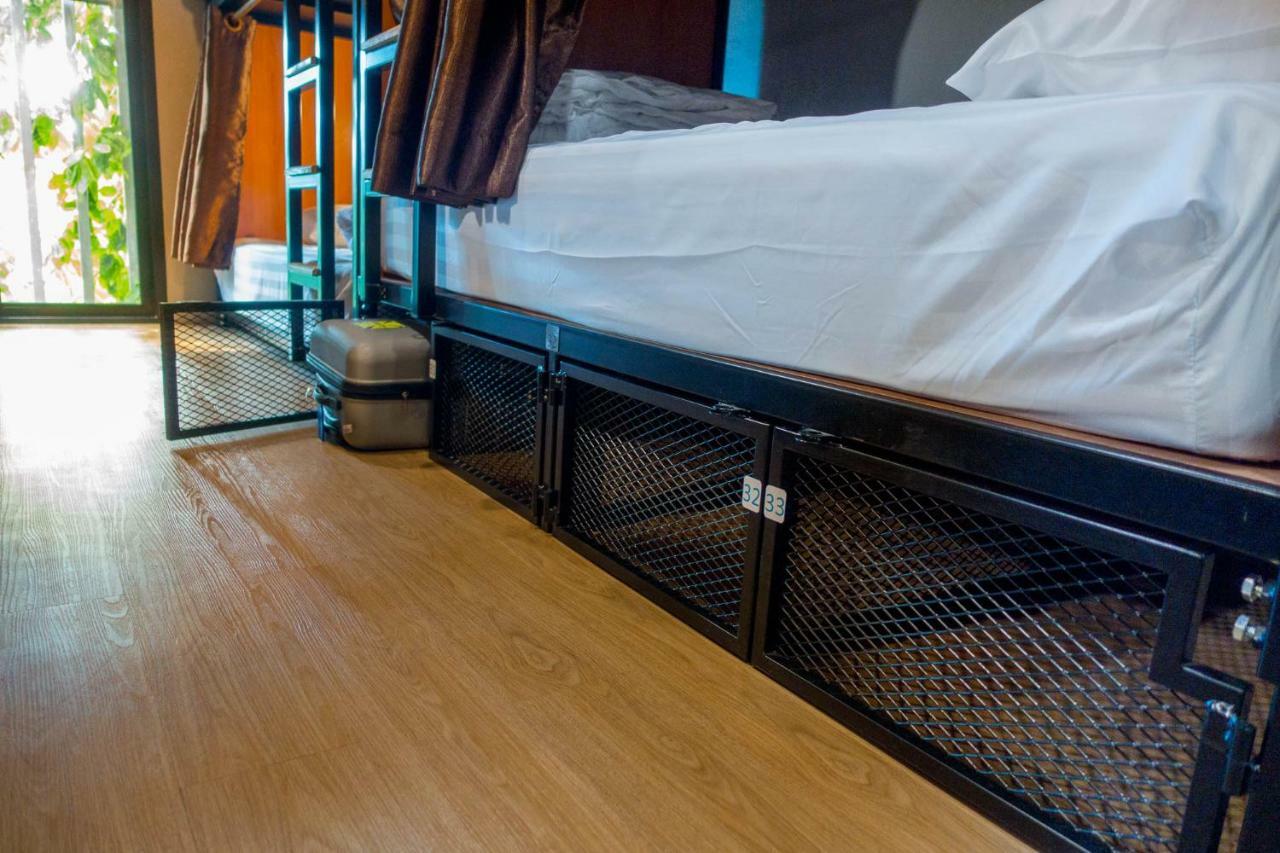 Comfy Bed Hostel (Adults Only) Bangkok Ngoại thất bức ảnh